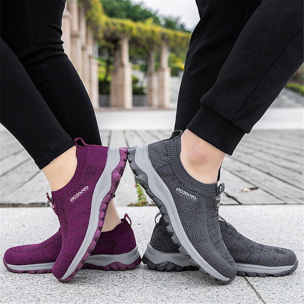 Zapatillas de deporte clásicas - Sewing Industry reseña y precio