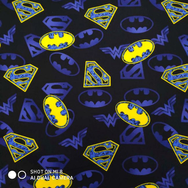 Bandai Batman Anime 100 tela d - Sewing And Textile reseña y precio