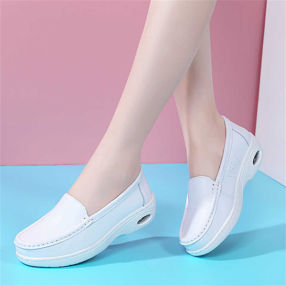 Zapatos de tacón de suela blan - Sewing Industry reseña y precio